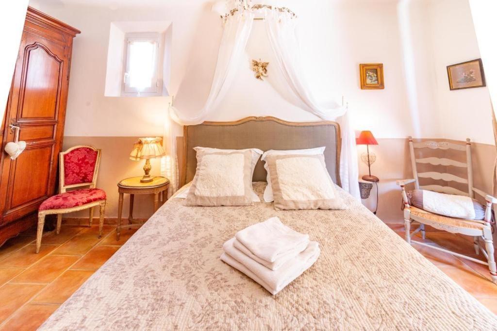 Mas De L'Olivette Bed & Breakfast Cotignac Exterior foto
